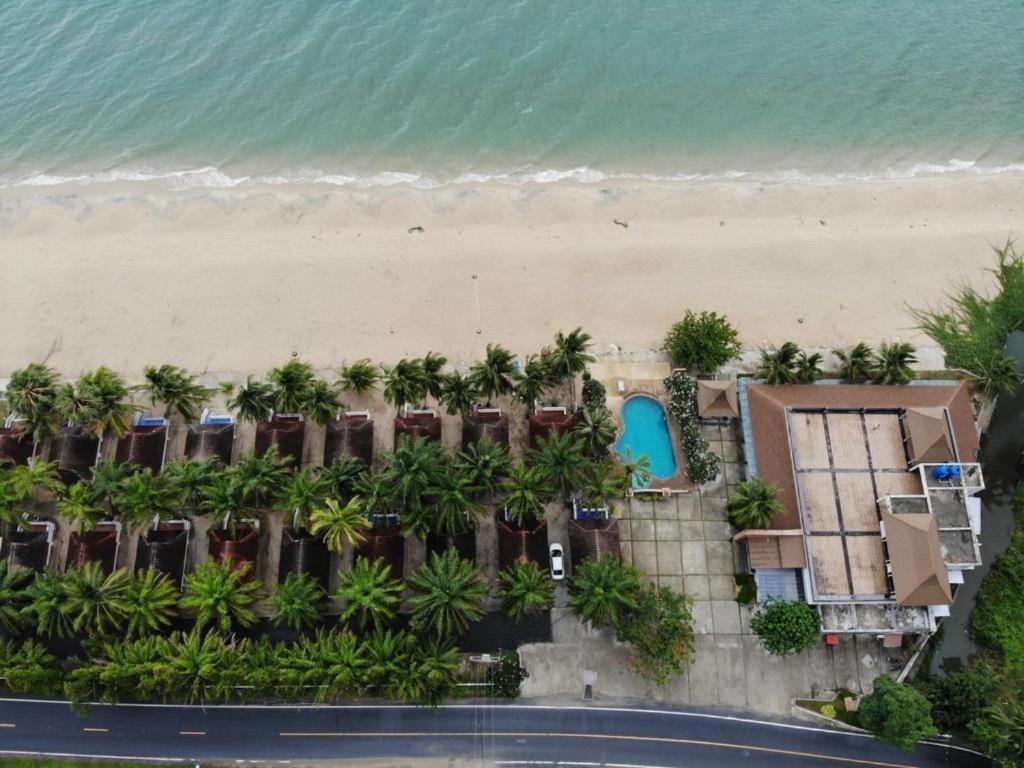 Supar Royal Beach Hotel Khanom Exterior photo