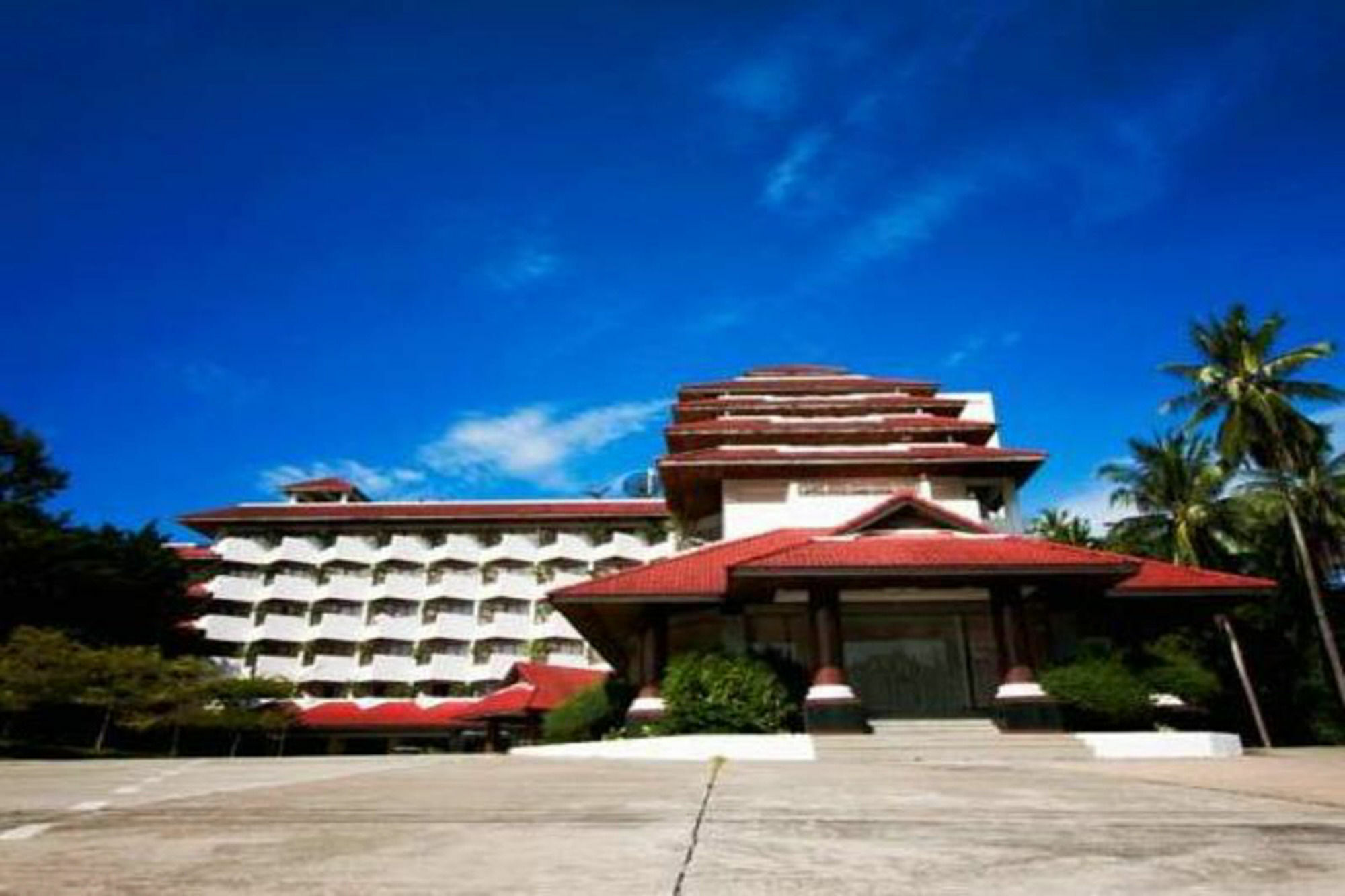 Supar Royal Beach Hotel Khanom Exterior photo